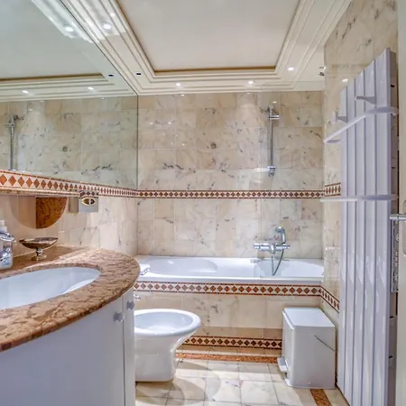 Daire 60sqm Croisette - Balcony With Sea View *